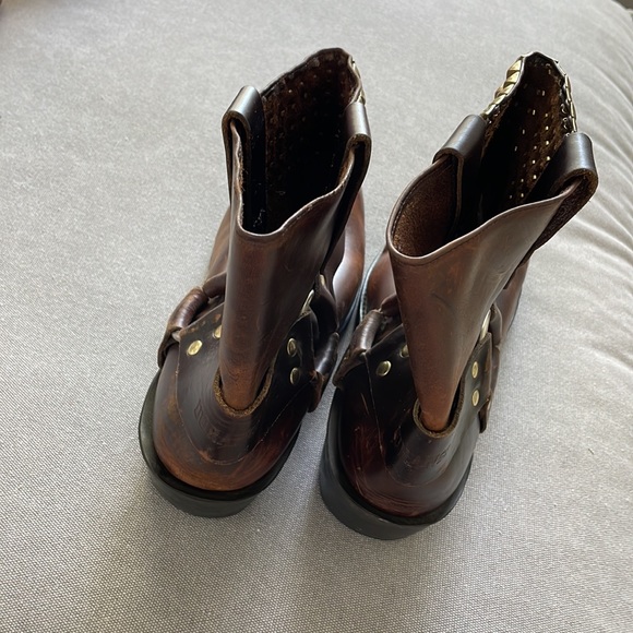 Durango brown leather men’s boots with square toe and gold studs. - Picture 2 of 4